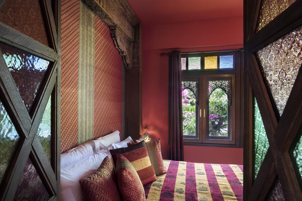 Chakrabongse Villas Bangkok Exterior foto
